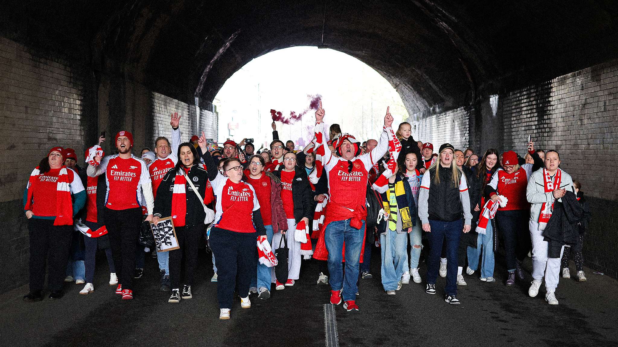 球队边路的 球队边路的